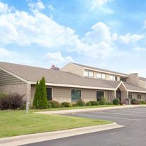 AmericInn by Wyndham Albert Lea