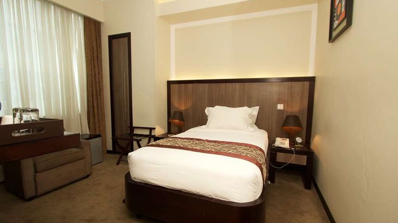<b>Elilly International Hotel Room</b>. Images powered by <a href="https://iceportal.shijigroup.com/" title="IcePortal" target="_blank">IcePortal</a>.