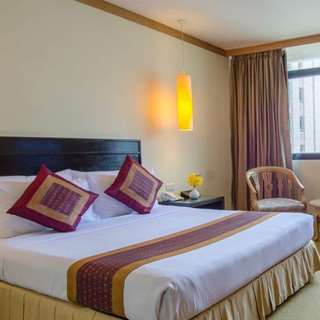 Bangkok Hotels Near Royal Bangkok Sports Club and Polo Club- GDS