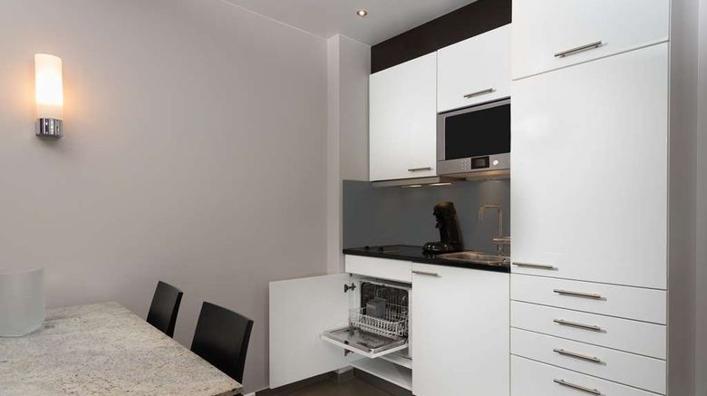 <b>Adina Apartment Htl Frankfurt Neue Oper Suite</b>. Images powered by <a href=https://www.travelagewest.com/Hotels/Frankfurt/