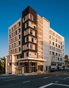 Woodroffe Hotel, Gold Coast
