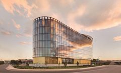 Vibe Hotel Canberra Airport
