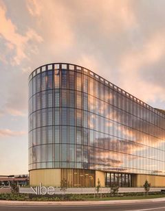 Vibe Hotel Canberra Airport