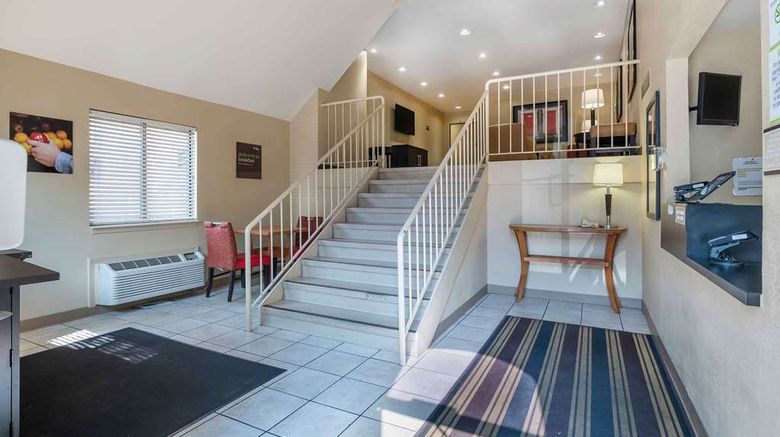<b>Extended Stay America Stes Nw College Pk Lobby</b>. Images powered by <a href="https://iceportal.shijigroup.com/" title="IcePortal" target="_blank">IcePortal</a>.