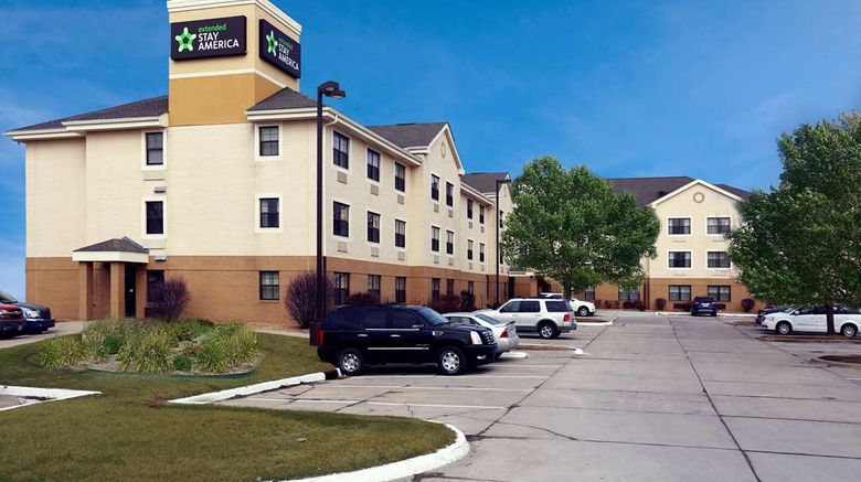 hotels on plum drive in urbandale iowa