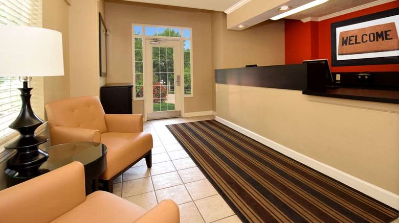 <b>Extended Stay America Stes Bwi Airport I Lobby</b>. Images powered by <a href="https://iceportal.shijigroup.com/" title="IcePortal" target="_blank">IcePortal</a>.