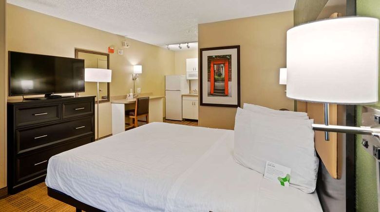 <b>Extended Stay America Suites Dc Reston Room</b>. Images powered by <a href="https://iceportal.shijigroup.com/" title="IcePortal" target="_blank">IcePortal</a>.