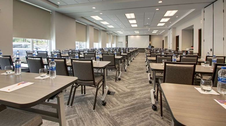 <b>Hyatt Place Milwaukee/Downtown Meeting</b>. Images powered by <a href="https://iceportal.shijigroup.com/" title="IcePortal" target="_blank">IcePortal</a>.