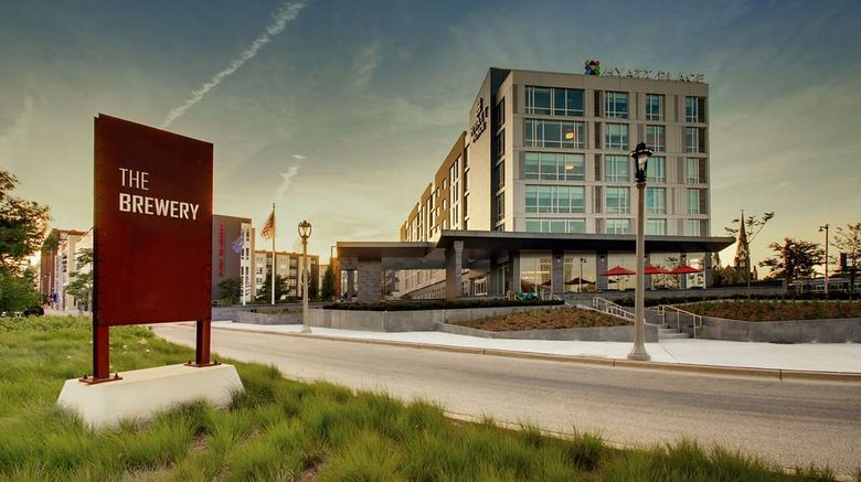 <b>Hyatt Place Milwaukee/Downtown Exterior</b>. Images powered by <a href="https://iceportal.shijigroup.com/" title="IcePortal" target="_blank">IcePortal</a>.