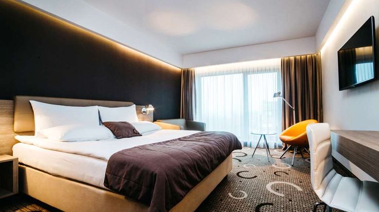 Q Hotel Plus Krakow Room. Images powered by <a href="https://iceportal.shijigroup.com" target="_blank" rel="noopener">Ice Portal</a>.