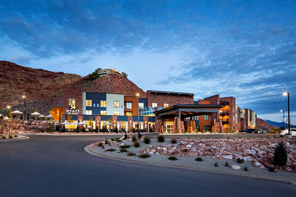 Find Hotels Near Hyatt Place Moab Moab UT Hotels Downtown