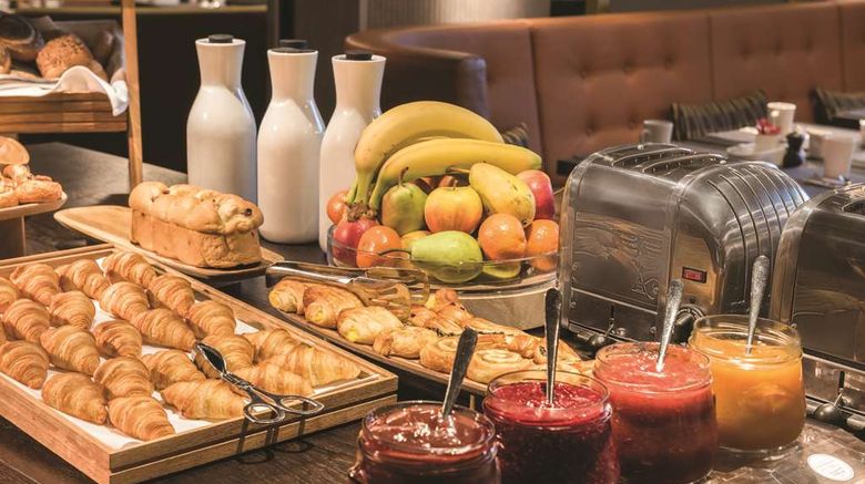 <b>Adina Apt Hotel Hamburg Speicherstadt Restaurant</b>. Images powered by <a href="https://iceportal.shijigroup.com/" title="IcePortal" target="_blank">IcePortal</a>.