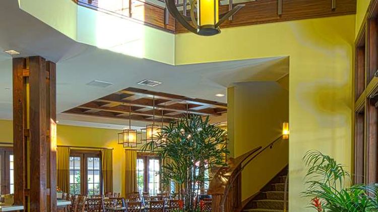 Hotel Abrego Lobby