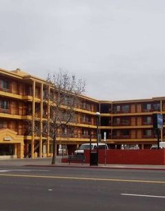 Howard Johnson by Wyndham Reno
