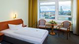 <b>Hotel am Terrassenufer Room</b>. Images powered by <a href="https://iceportal.shijigroup.com/" title="IcePortal" target="_blank">IcePortal</a>.