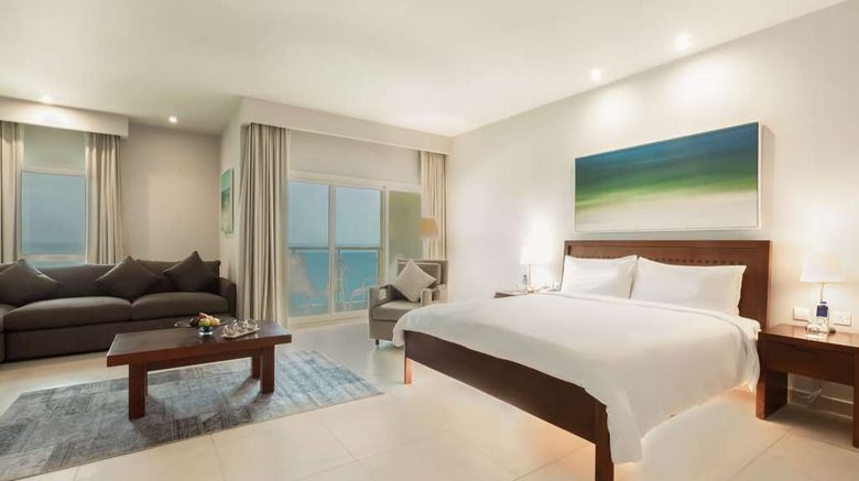 <b>Radisson Blu Resort Fujairah Room</b>. Images powered by <a href="https://iceportal.shijigroup.com/" title="IcePortal" target="_blank">IcePortal</a>.