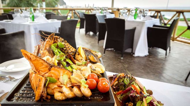 <b>Radisson Blu Resort Fujairah Restaurant</b>. Images powered by <a href="https://iceportal.shijigroup.com/" title="IcePortal" target="_blank">IcePortal</a>.