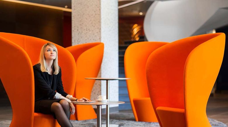 <b>Radisson Blu Hotel Sheremetyevo Airport Lobby</b>. Images powered by <a href="https://iceportal.shijigroup.com/" title="IcePortal" target="_blank">IcePortal</a>.