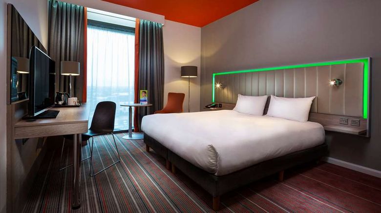 <b>Park Inn by Radisson Manchester Room</b>. Images powered by <a href="https://iceportal.shijigroup.com/" title="IcePortal" target="_blank">IcePortal</a>.