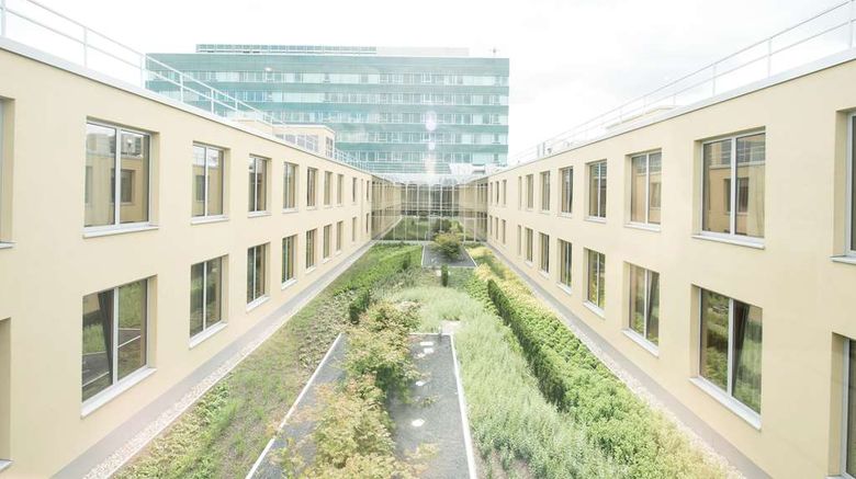 <b>carathotel Dusseldorf City Exterior</b>. Images powered by <a href="https://iceportal.shijigroup.com/" title="IcePortal" target="_blank">IcePortal</a>.