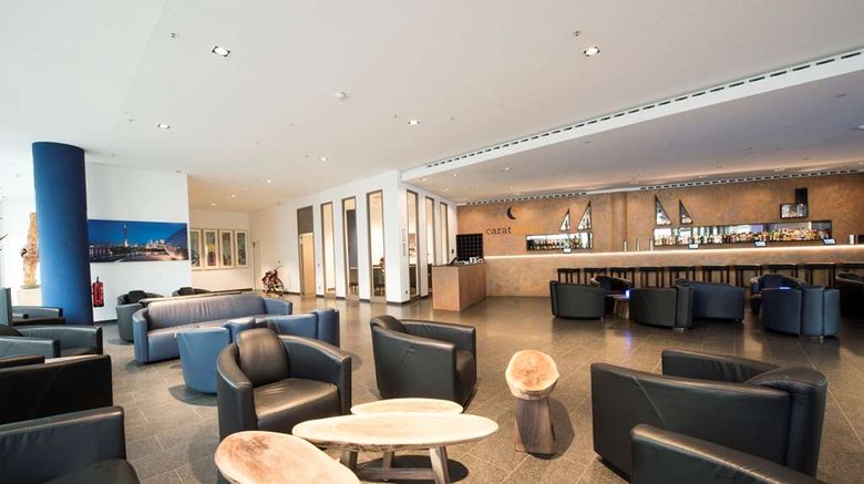 <b>carathotel Dusseldorf City Lobby</b>. Images powered by <a href="https://iceportal.shijigroup.com/" title="IcePortal" target="_blank">IcePortal</a>.