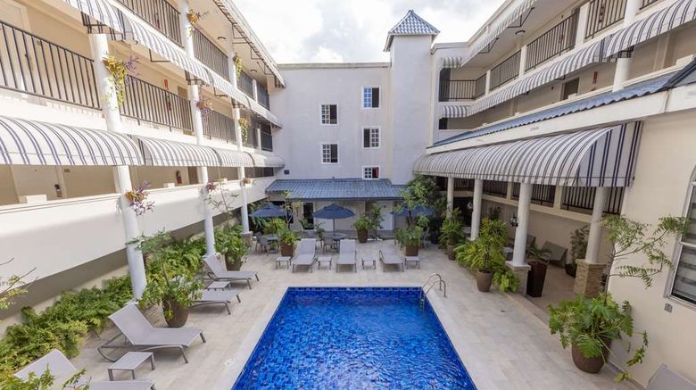 <b>Best Western El Dorado Hotel Panama Pool</b>. Images powered by <a href="https://iceportal.shijigroup.com/" title="IcePortal" target="_blank">IcePortal</a>.