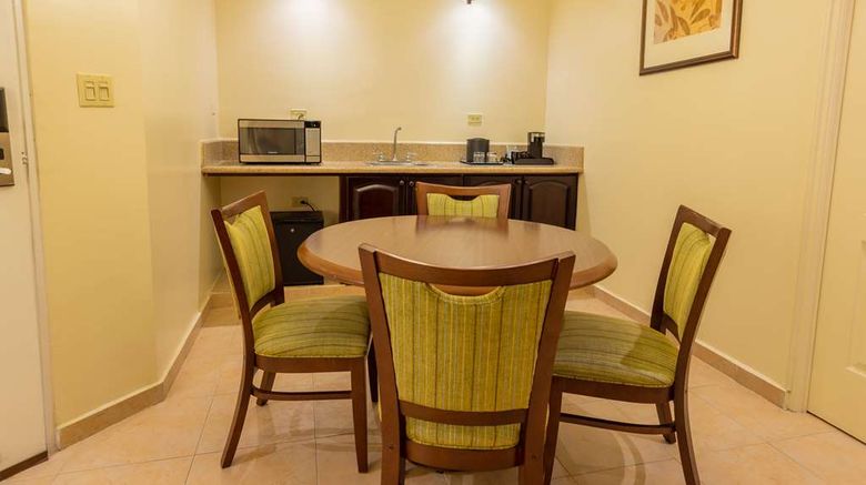 <b>Best Western El Dorado Hotel Panama Suite</b>. Images powered by <a href="https://iceportal.shijigroup.com/" title="IcePortal" target="_blank">IcePortal</a>.