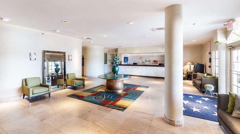 <b>Quality Inn & Suites Winter Haven Lobby</b>. Images powered by <a href="https://iceportal.shijigroup.com/" title="IcePortal" target="_blank">IcePortal</a>.