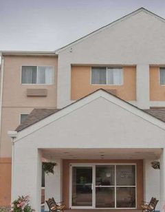 AmericInn by Wyndham Moline Airport