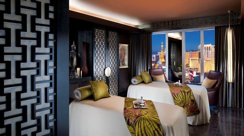 Hotel Review of Waldorf Astoria Las Vegas With No Casino