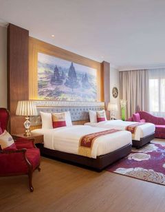 Ramada Suites by Wyndham Solo