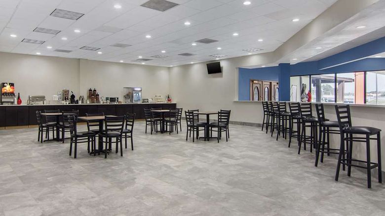 Clarion Inn Macon Macon Ga Hotels Hotels In Macon Gds Reservation Codes Travelage West