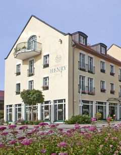 Hotel Henry