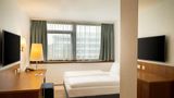 Neotel Hotel Stuttgart Room