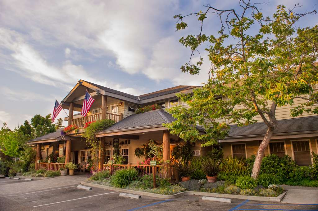 Cambria Pines Lodge Cambria CA Hotels Hotels in Cambria GDS