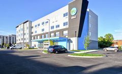 Tru by Hilton Louisville Airport