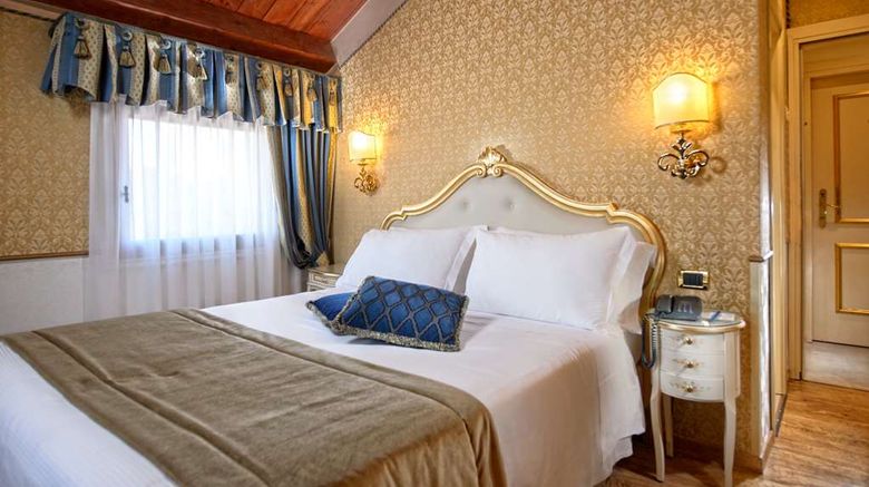<b>Hotel Olimpia Venice, BW Signature Coll Room</b>. Images powered by <a href="https://iceportal.shijigroup.com/" title="IcePortal" target="_blank">IcePortal</a>.