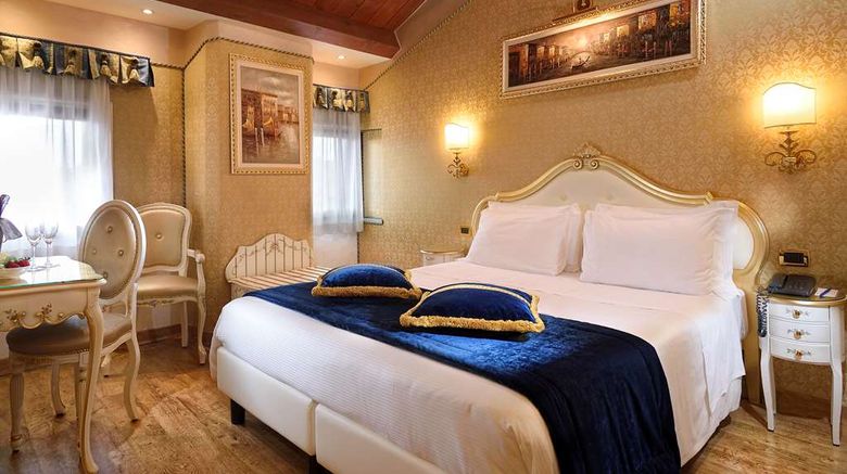 <b>Hotel Olimpia Venice, BW Signature Coll Room</b>. Images powered by <a href="https://iceportal.shijigroup.com/" title="IcePortal" target="_blank">IcePortal</a>.
