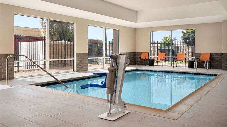 <b>La Quinta Inn & Suites San Bernardino Pool</b>. Images powered by <a href="https://iceportal.shijigroup.com/" title="IcePortal" target="_blank">IcePortal</a>.