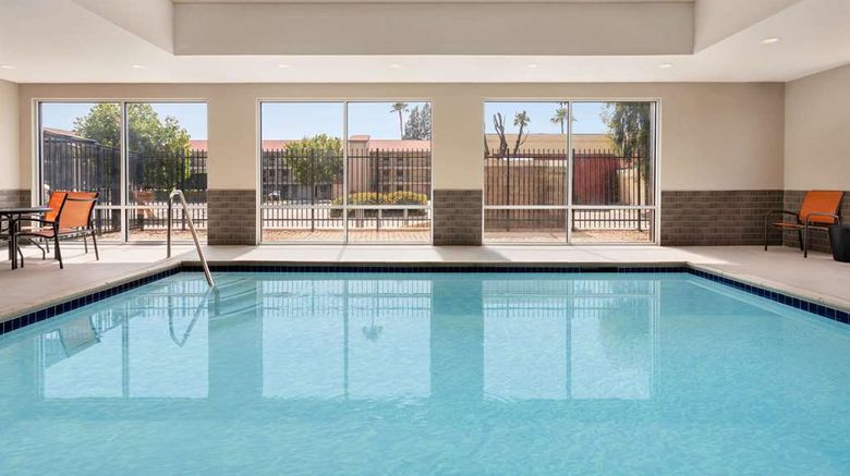 <b>La Quinta Inn & Suites San Bernardino Pool</b>. Images powered by <a href="https://iceportal.shijigroup.com/" title="IcePortal" target="_blank">IcePortal</a>.