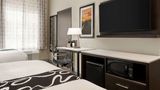 <b>La Quinta Inn & Suites San Bernardino Room</b>. Images powered by <a href="https://iceportal.shijigroup.com/" title="IcePortal" target="_blank">IcePortal</a>.