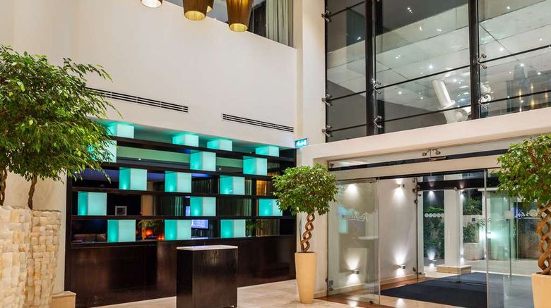 <b>Radisson Blu Hotel Addis Ababa Lobby</b>. Images powered by <a href="https://iceportal.shijigroup.com/" title="IcePortal" target="_blank">IcePortal</a>.