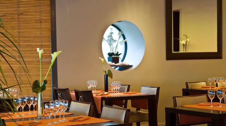 <b>Radisson Blu Hotel Biarritz Restaurant</b>. Images powered by <a href="https://iceportal.shijigroup.com/" title="IcePortal" target="_blank">IcePortal</a>.