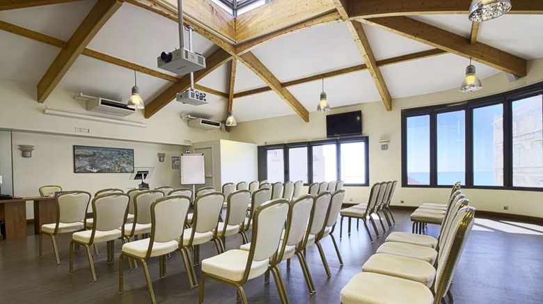 <b>Radisson Blu Hotel Biarritz Meeting</b>. Images powered by <a href="https://iceportal.shijigroup.com/" title="IcePortal" target="_blank">IcePortal</a>.