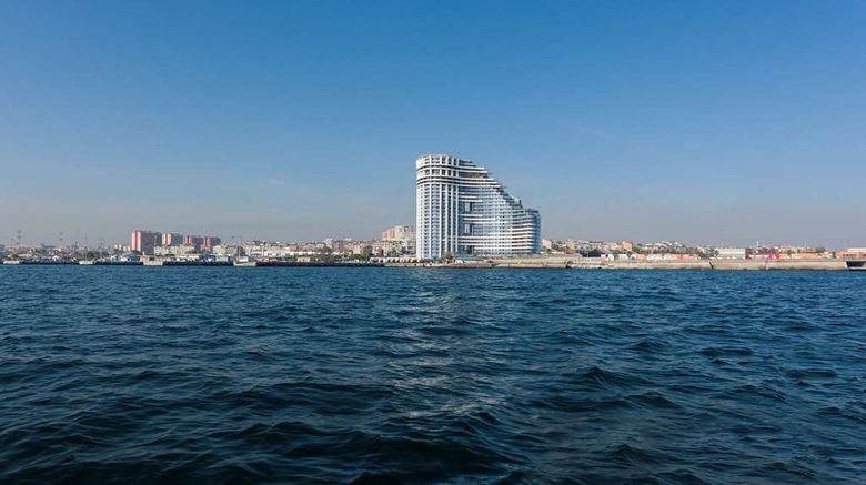 <b>Radisson Blu Hotel, Istanbul Ottomare Exterior</b>. Images powered by <a href="https://iceportal.shijigroup.com/" title="IcePortal" target="_blank">IcePortal</a>.