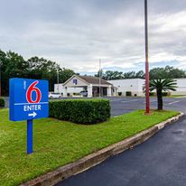 Motel 6 Bay Minette