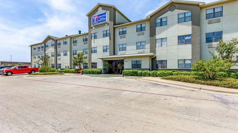 <b>Baymont by Wyndham Killeen/Fort Hood Exterior</b>. Images powered by <a href="https://iceportal.shijigroup.com/" title="IcePortal" target="_blank">IcePortal</a>.