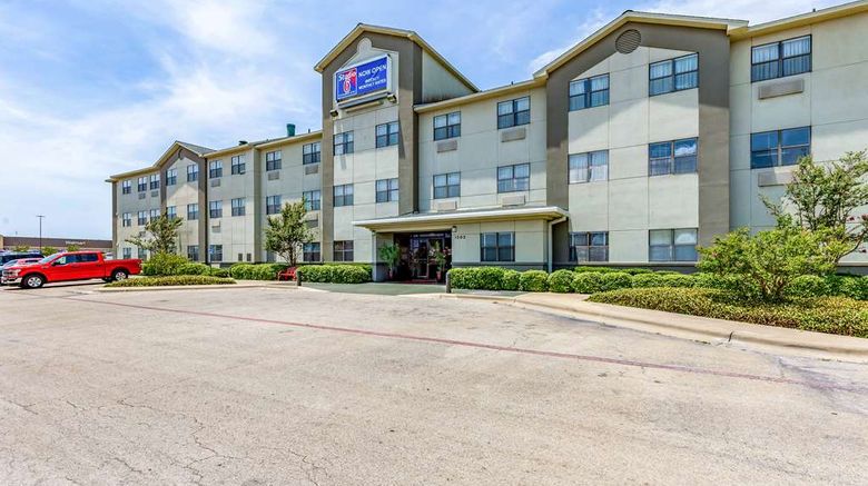 <b>Studio 6 Killeen, TX Exterior</b>. Images powered by <a href="https://iceportal.shijigroup.com/" title="IcePortal" target="_blank">IcePortal</a>.