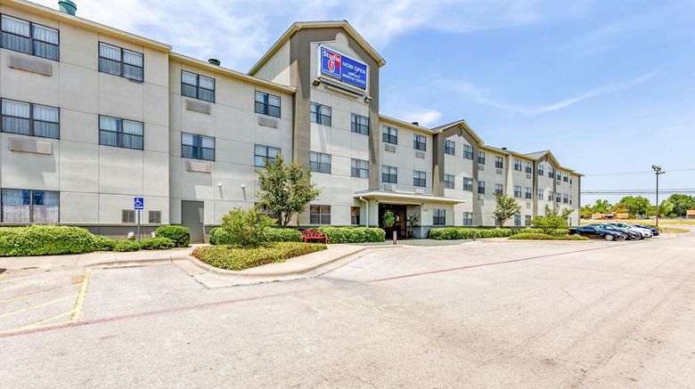 <b>Studio 6 Killeen, TX Exterior</b>. Images powered by <a href="https://iceportal.shijigroup.com/" title="IcePortal" target="_blank">IcePortal</a>.
