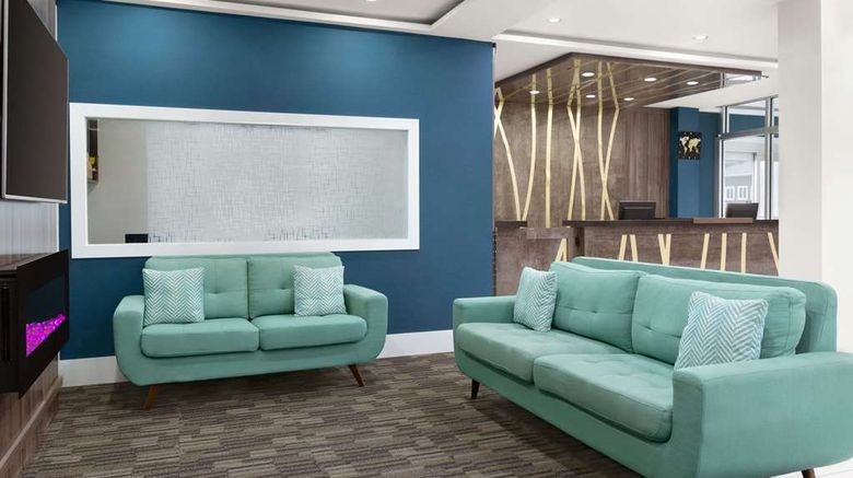 <b>Days Inn by Wyndham Saint John Lobby</b>. Images powered by <a href="https://iceportal.shijigroup.com/" title="IcePortal" target="_blank">IcePortal</a>.